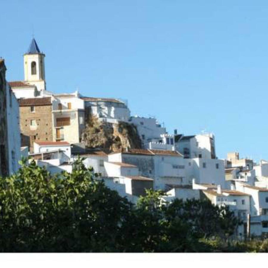 Casa Las Tres Conchas Yunquera Exterior photo